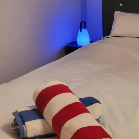 Апартаменты Elegant Duplex Avec Parking Et Terrasse Сет