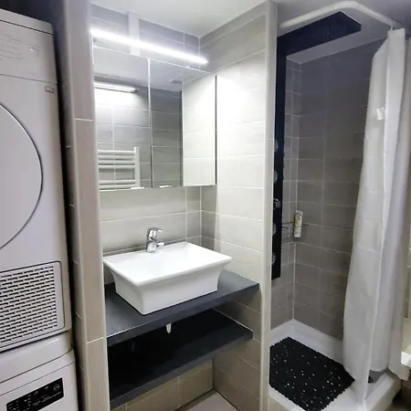 Elegant Duplex Avec Parking Et Terrasse