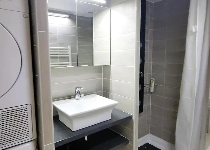 Elegant Duplex Avec Parking Et Terrasse